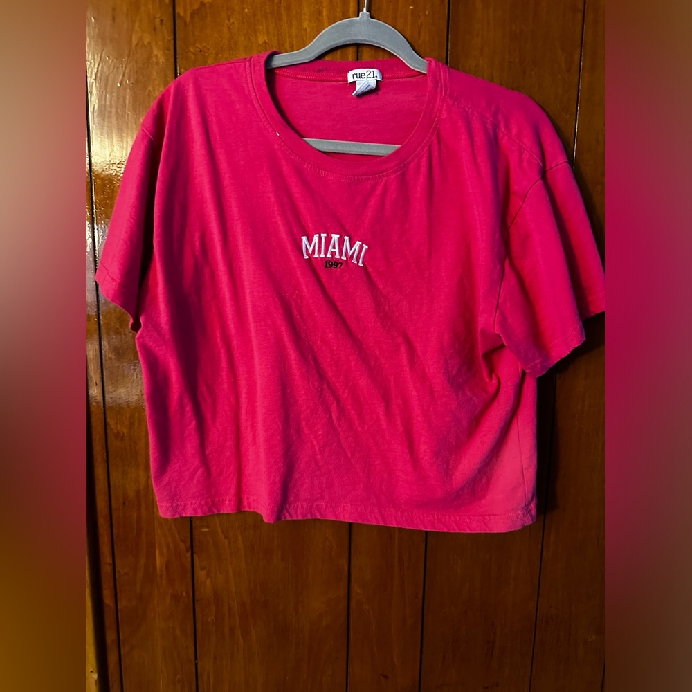 Oversized Women’s Crop Top